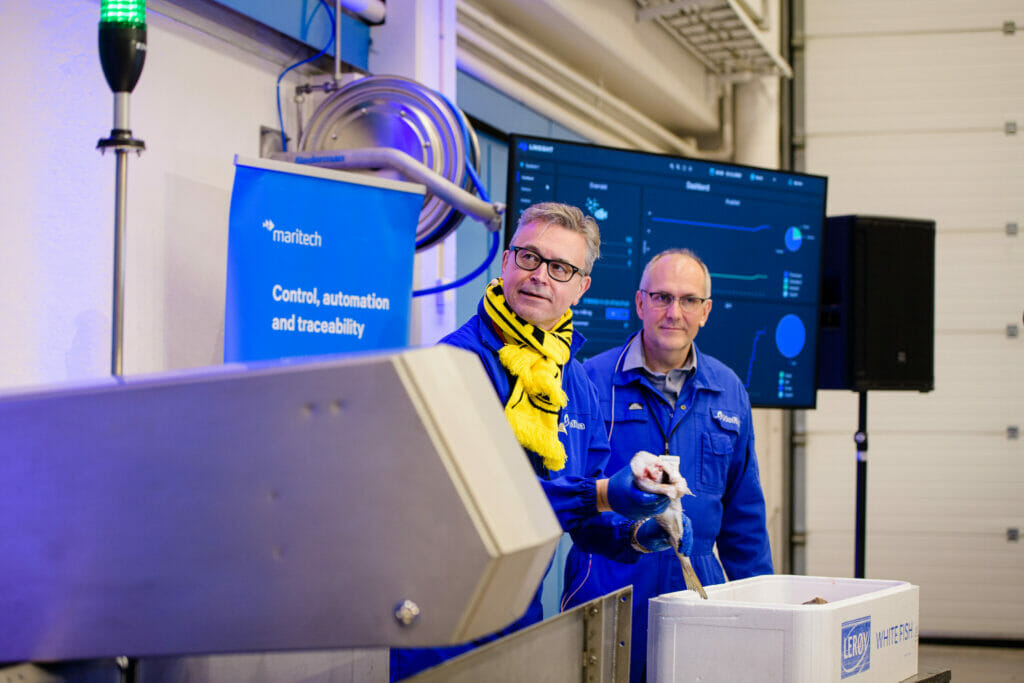 Senior Scientist Karsten Heia and Minister of Fishery and Seafood Odd Emil Ingebrigtsen